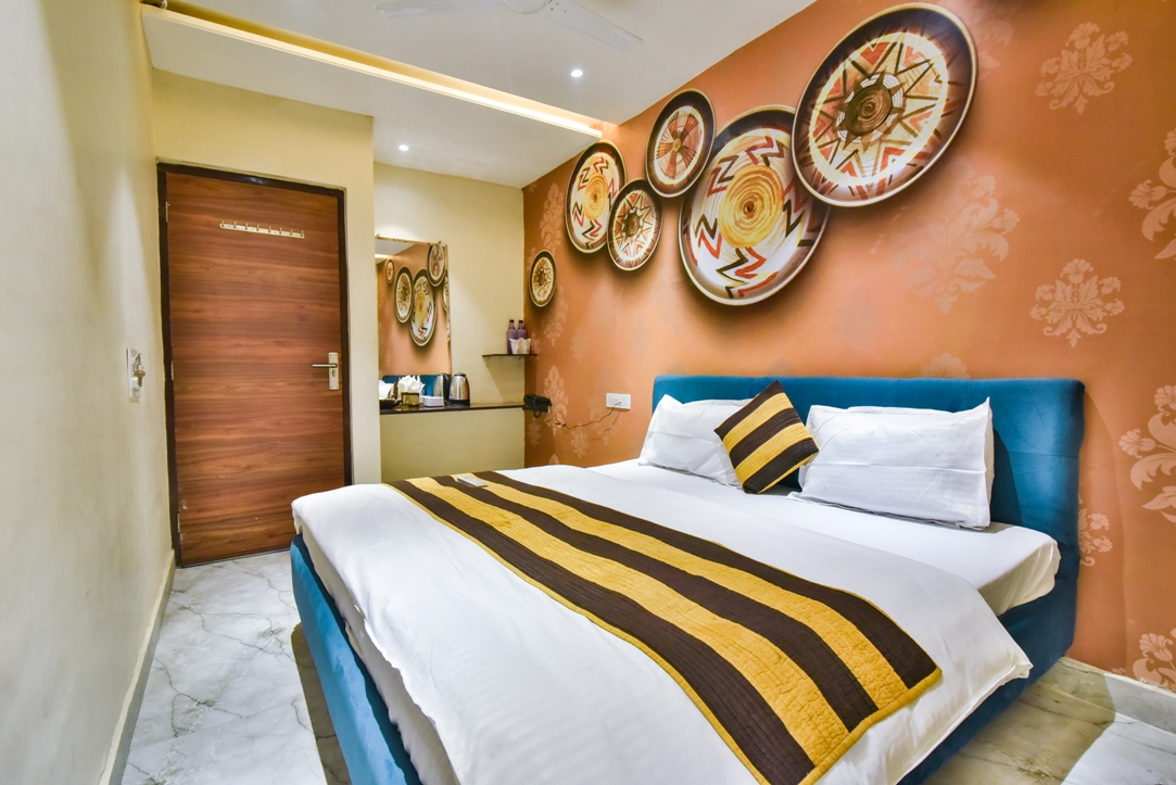 Deluxe Room Hotel Singh International Amritsar